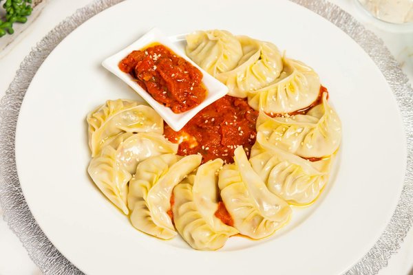 How do UK sports teams engage with local communities?